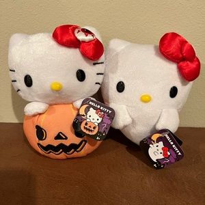 NWT Hello Kitty Halloween Plush Set